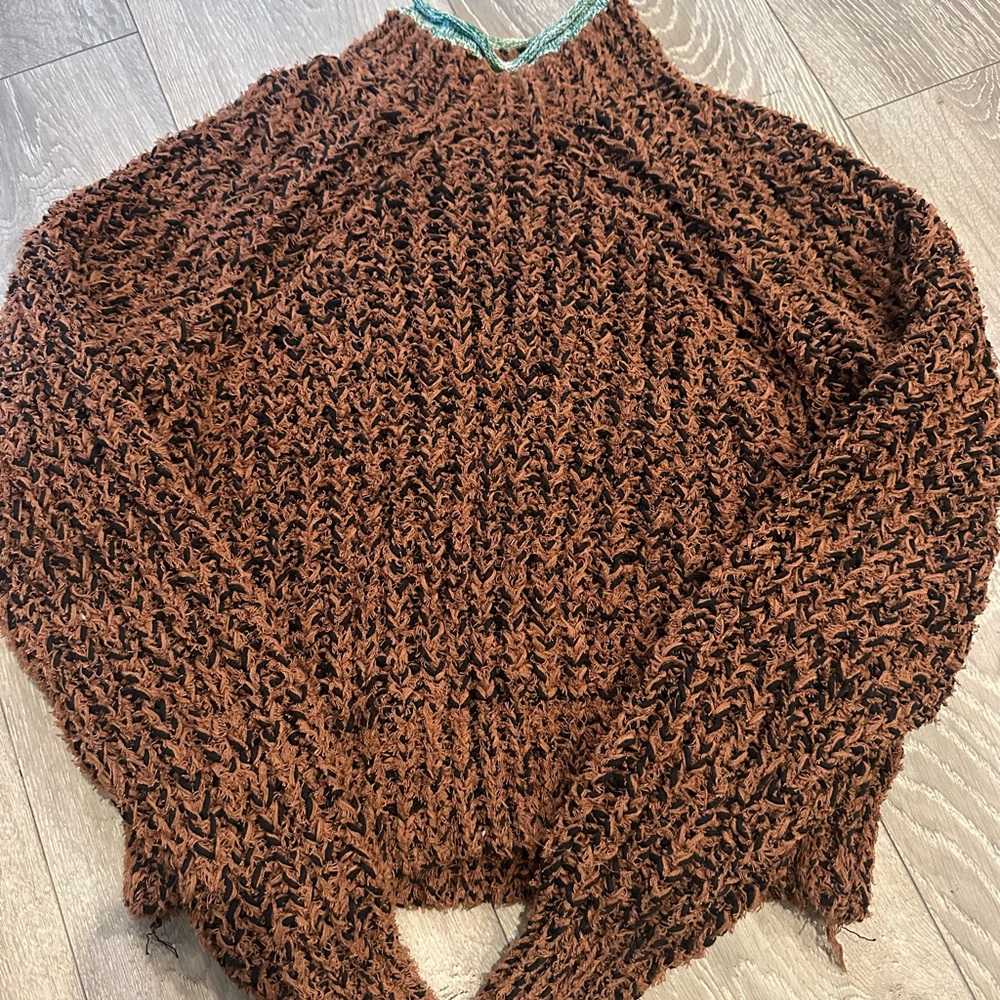 Wilfred Textured Brown and Black Sweater
